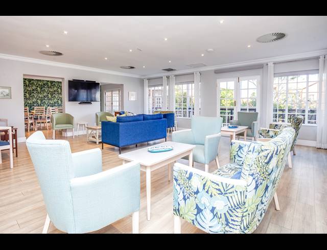 1 BEDROOM RETIREMENT UNIT FOR SALE IN BRYANSTON